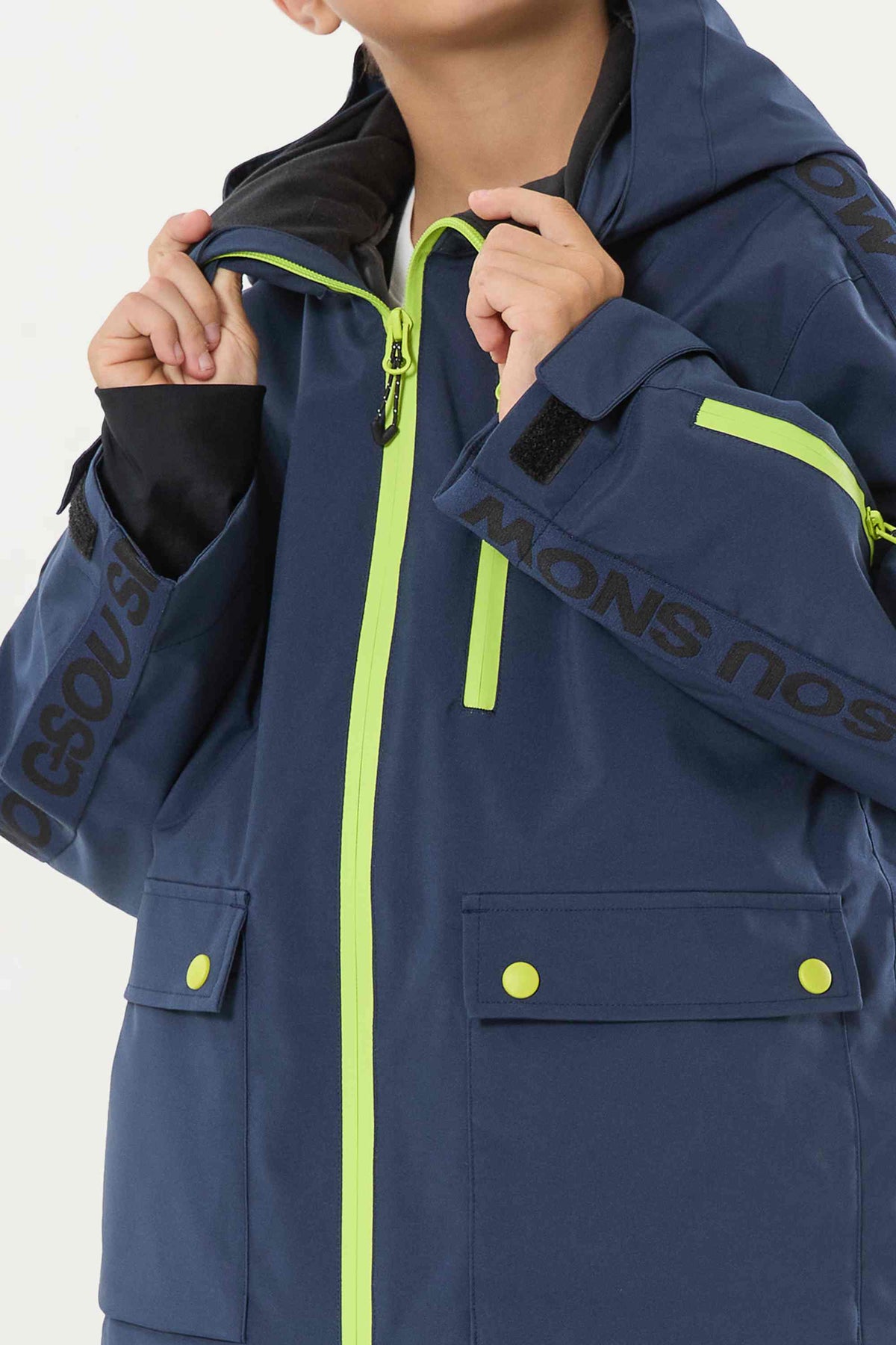 Kinder dunkelblaue isolierte Schneejacke mit fleecegefüttertem Kragen