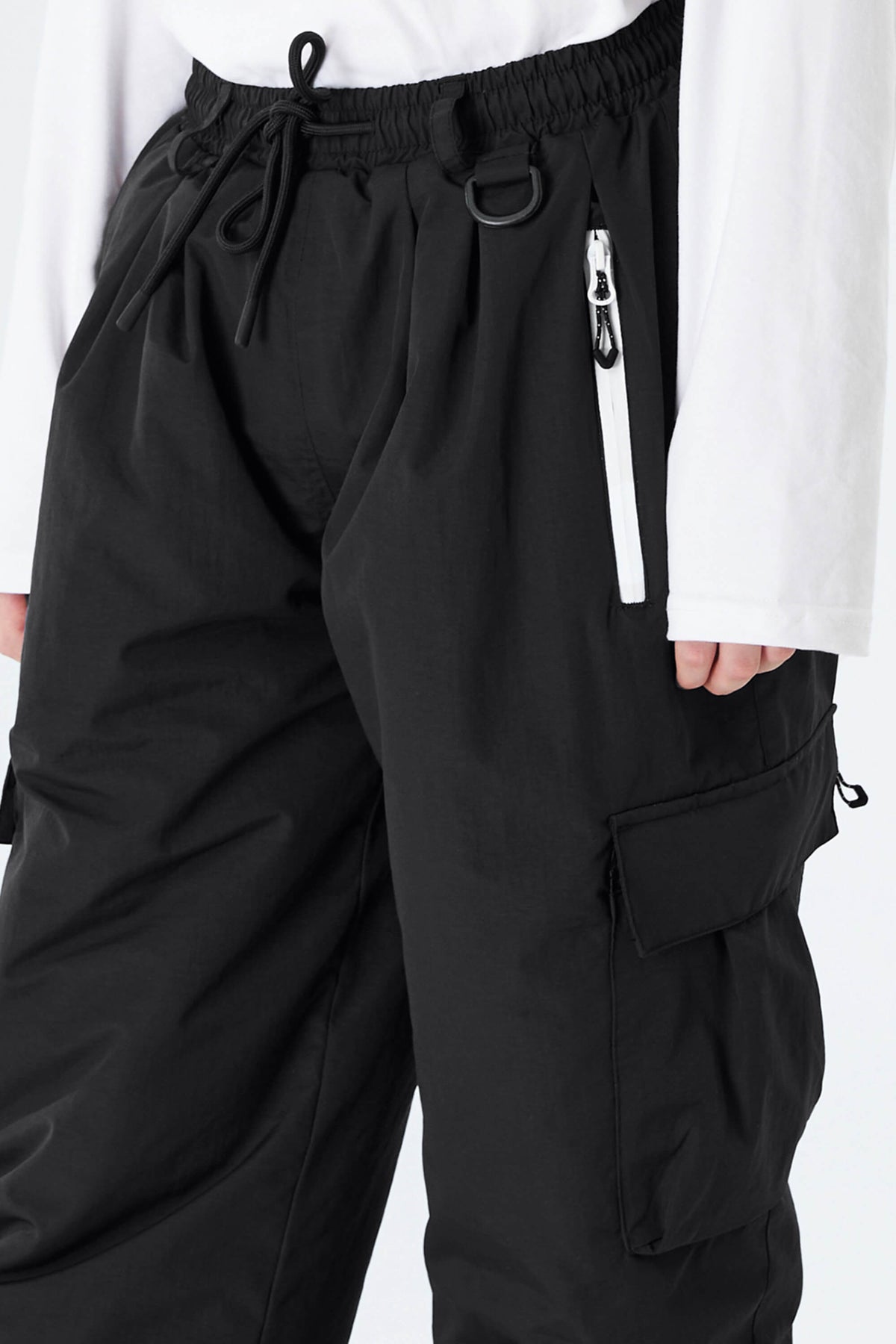 Boys' Black Baggy Insulated Cargo Snow Pants