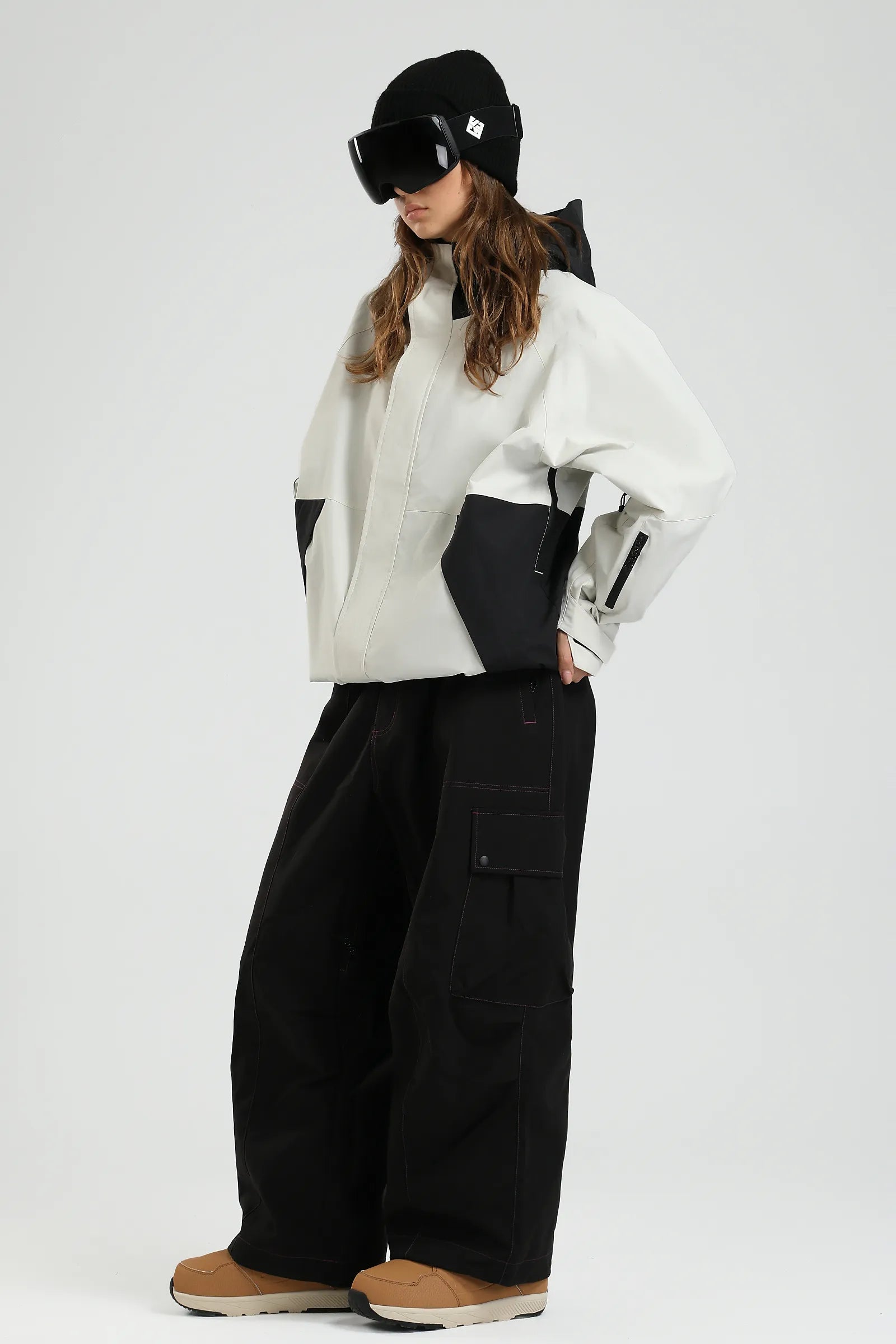 Off White-GS-UJK2518-BCE-W-2.webp