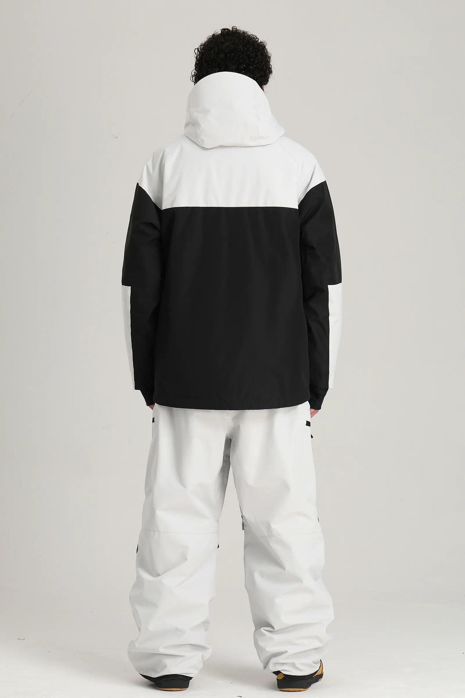 Men's Black & White Color Block Baggy Fit Insulated Snow Jacket