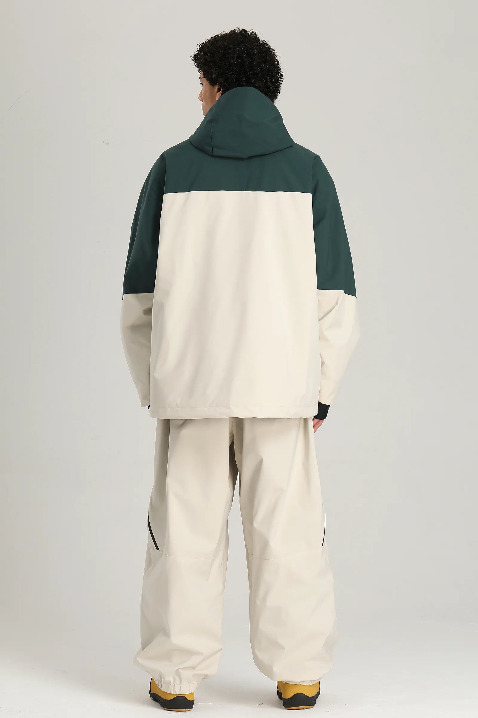 Men's Off White & Green Color Block Utility Multi-Pocket Insulated Snow Jacket