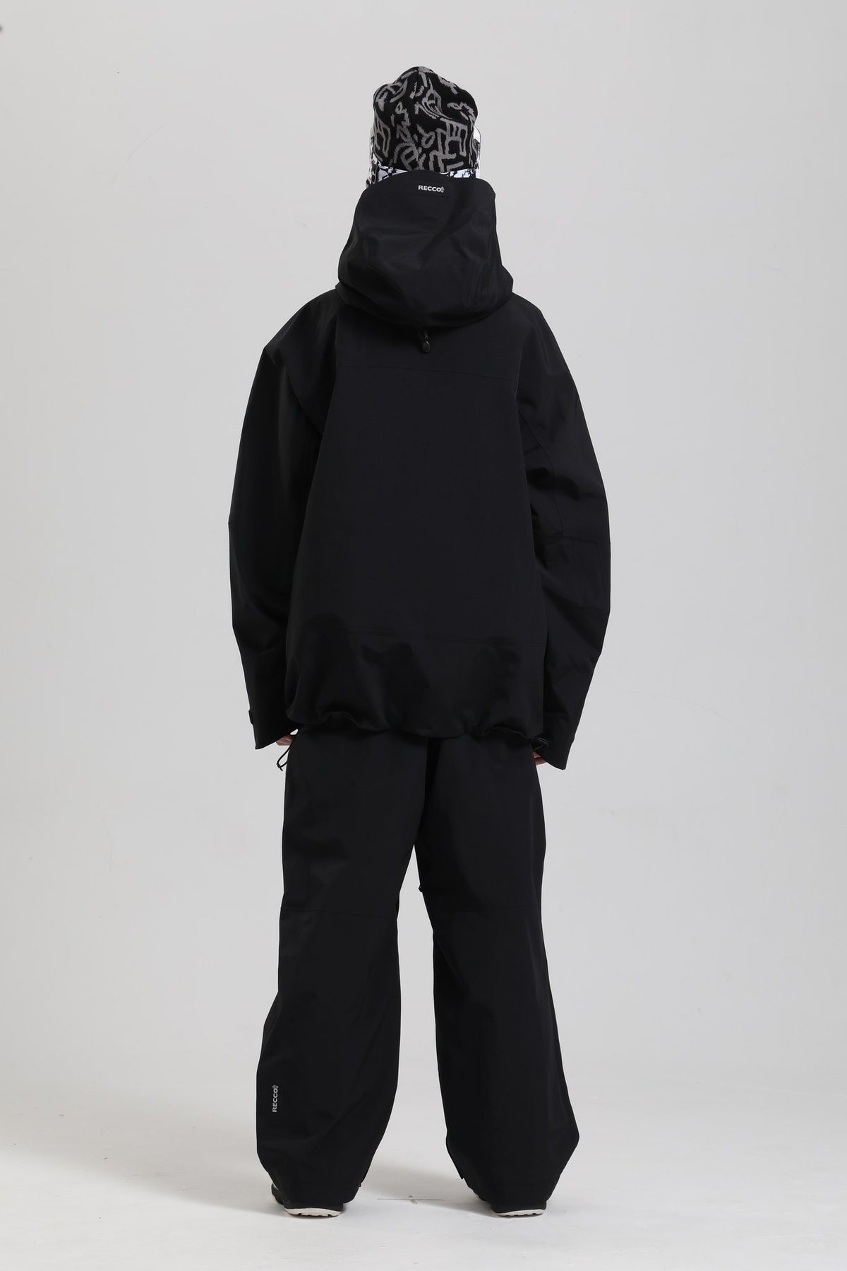 Women's Black Performance Fabric Trendy Chest Pockets Oversized Snow Jacket