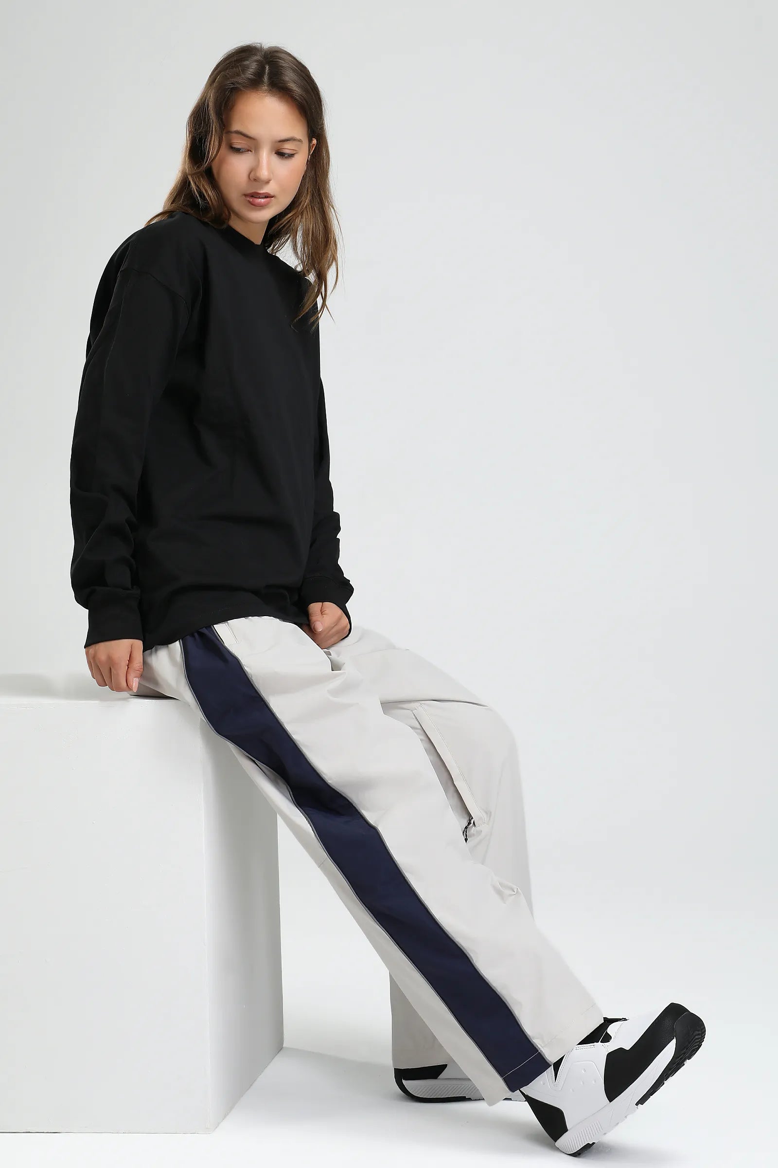 Off White-GS-UPT2621-BCE-W-2.webp
