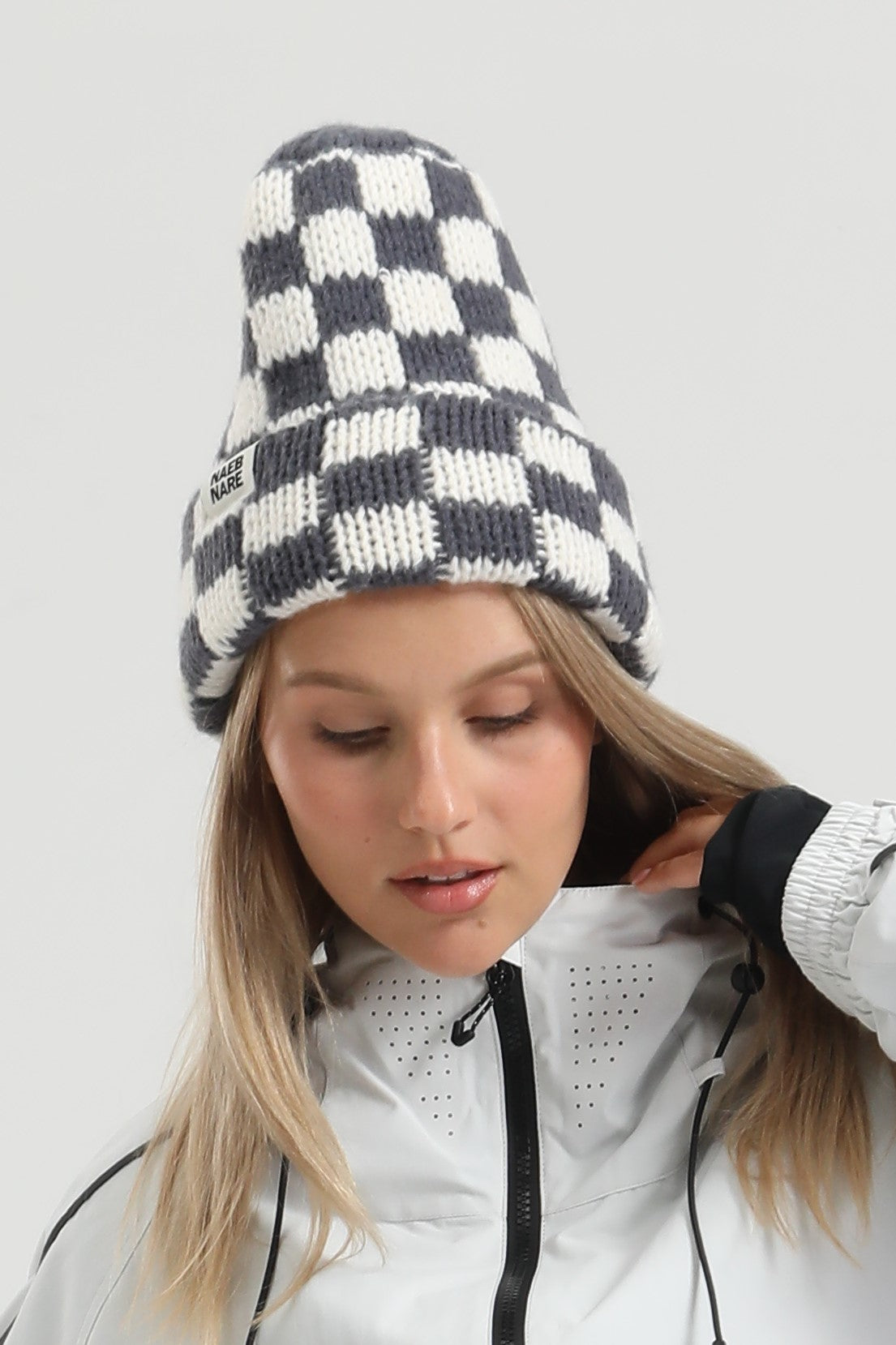 Unisex Grey White Checkerboard Cuffed Tall Pointed Chunky Knit Stretchy Stylish Beanie