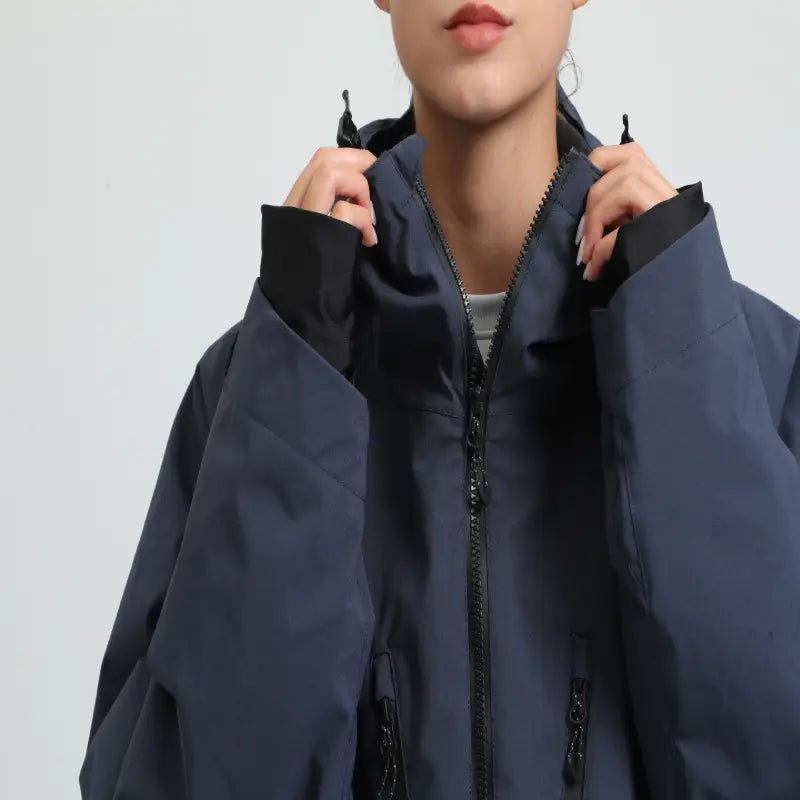 Two-Way Front Zipper
