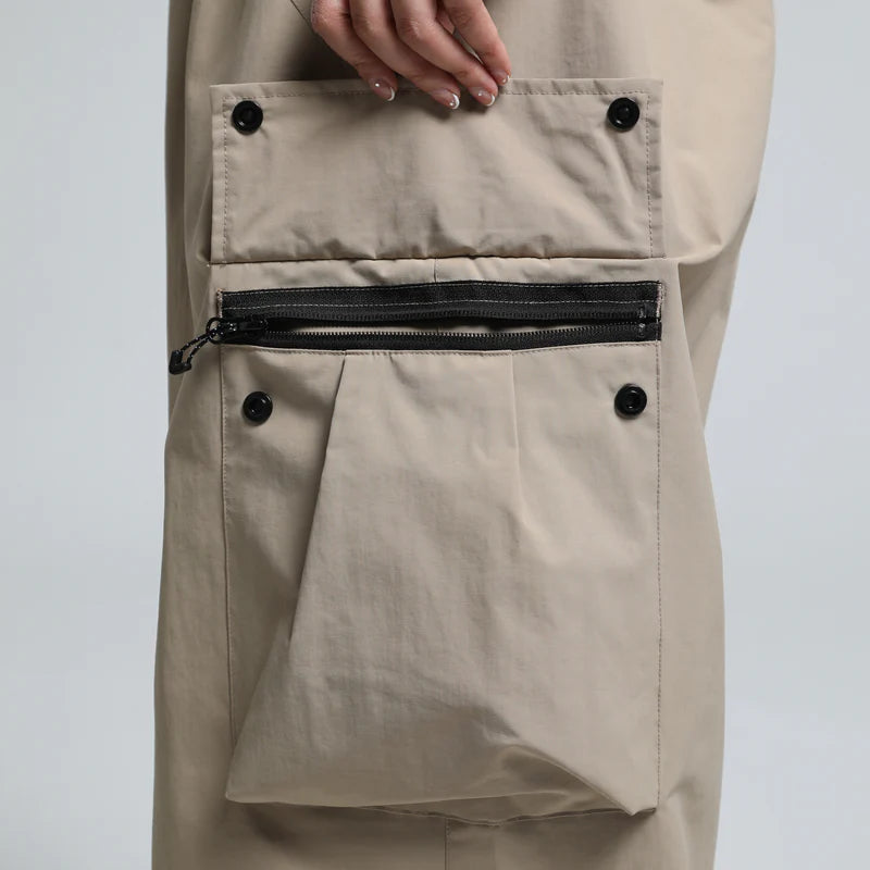 Cargo Pockets
