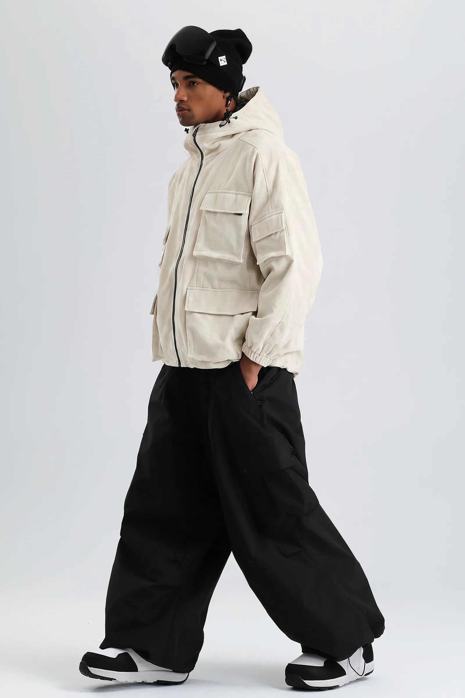 Off White-GS-UJK2521-BCE-M-1.webp