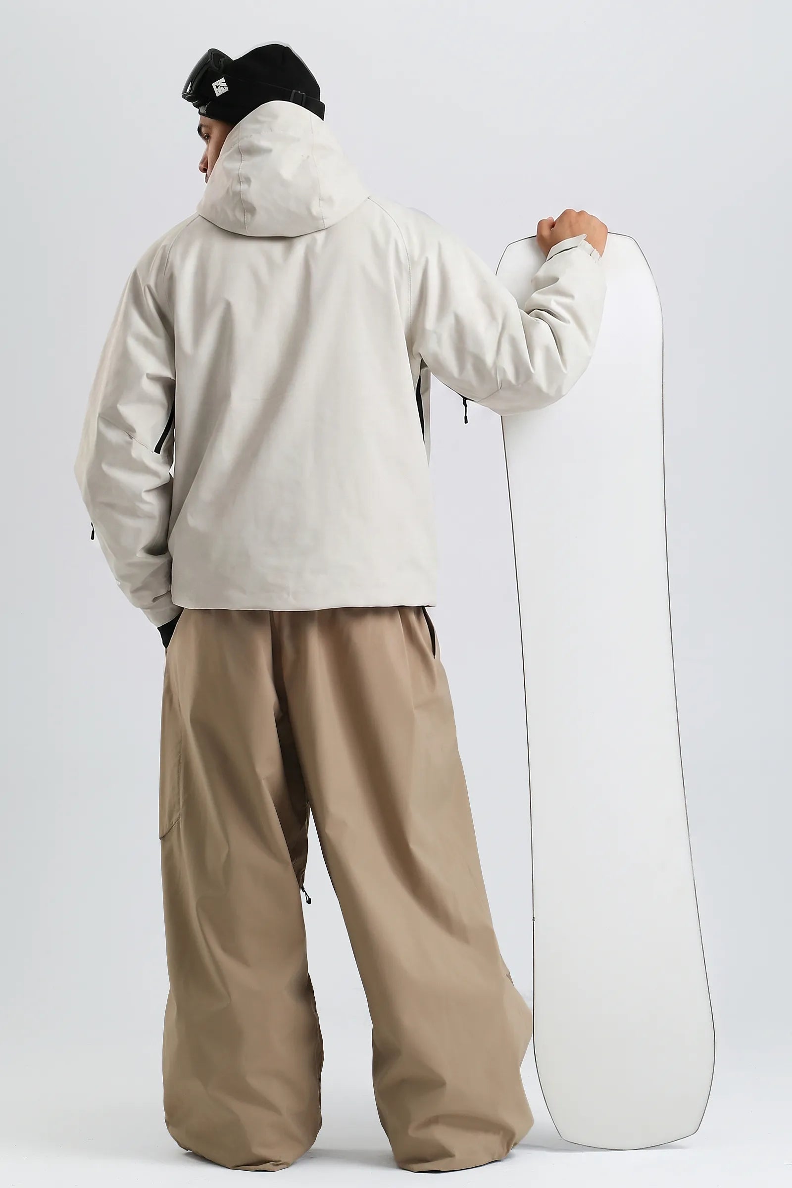 Off White-GS-UJK2536-BCE-M-2.webp
