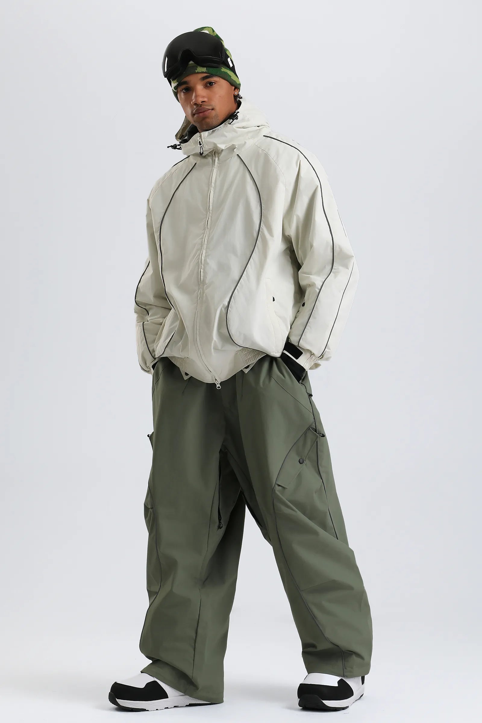 Off White-GS-UJK2625-BCE-M-3.webp