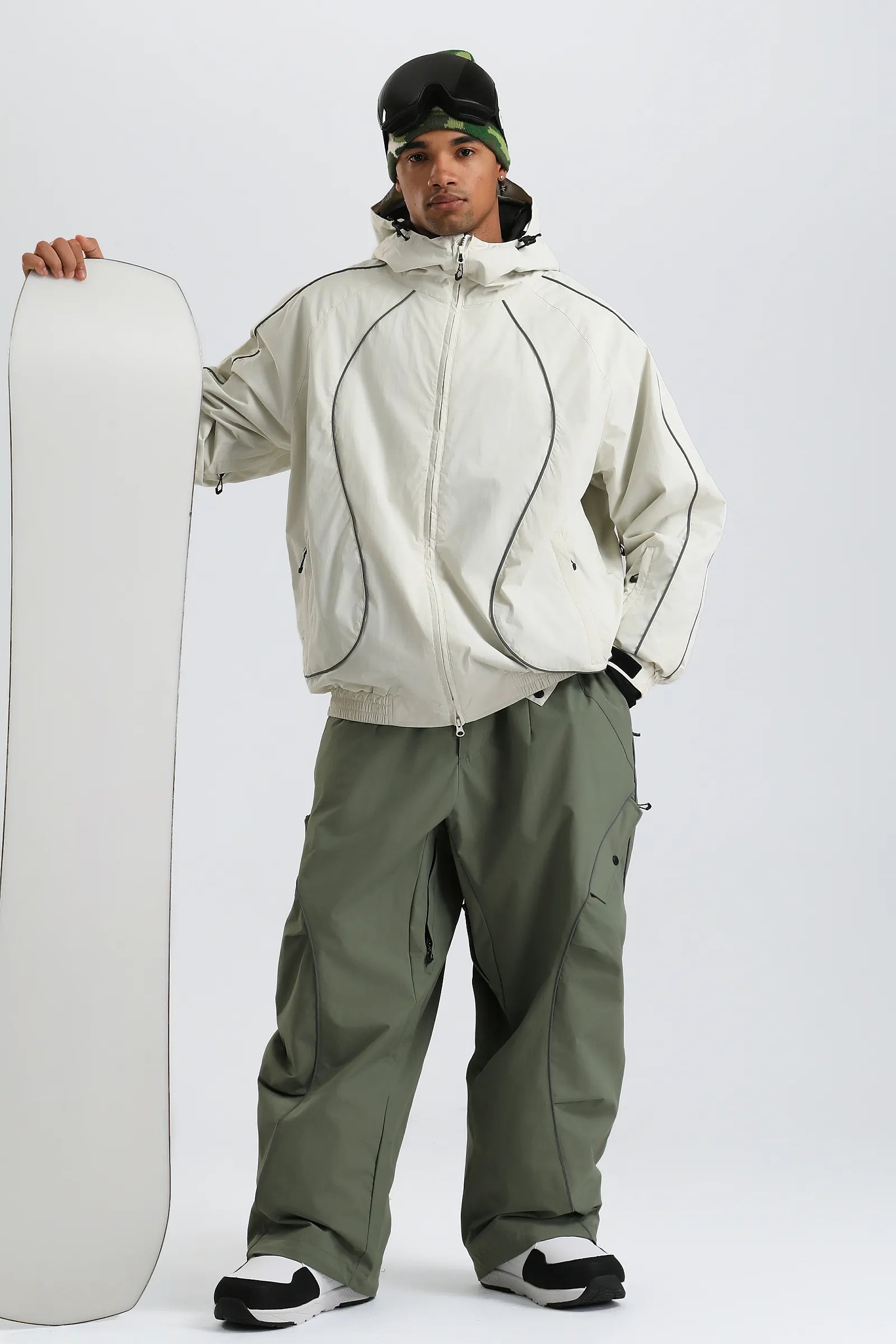 Off White-GS-UJK2625-BCE-M-4.webp
