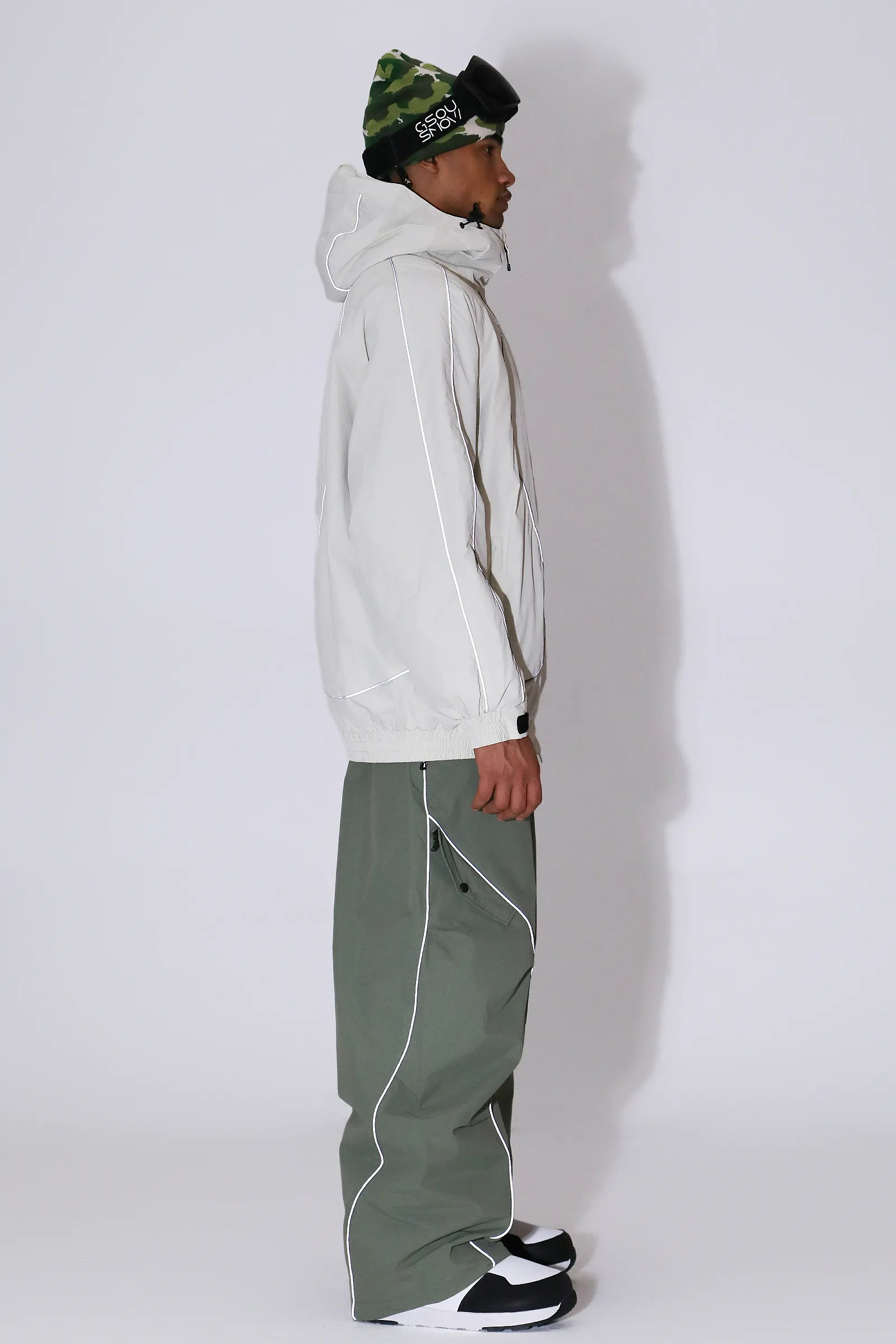 Off White-GS-UJK2625-BCE-M-7.webp