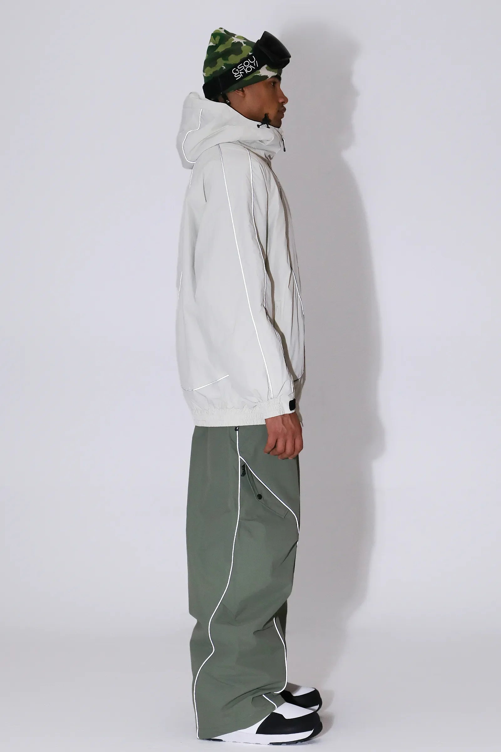 Off White-GS-UJK2625-BCE-M-7.webp