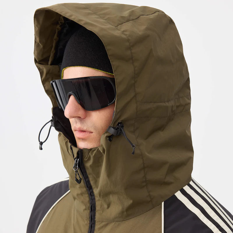 Adjustable Hood
