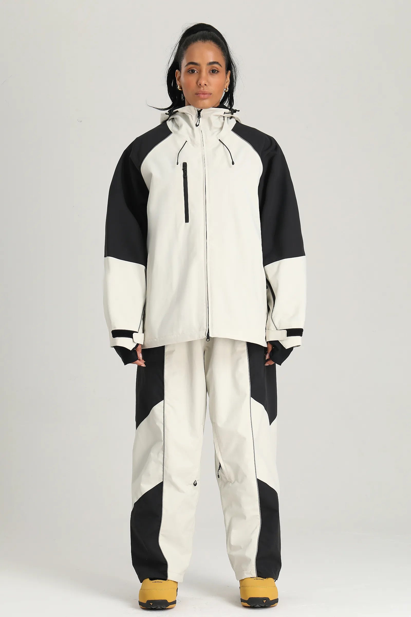 Women's Off White Color Block Reflective Baggy Insulated Snow Jacket