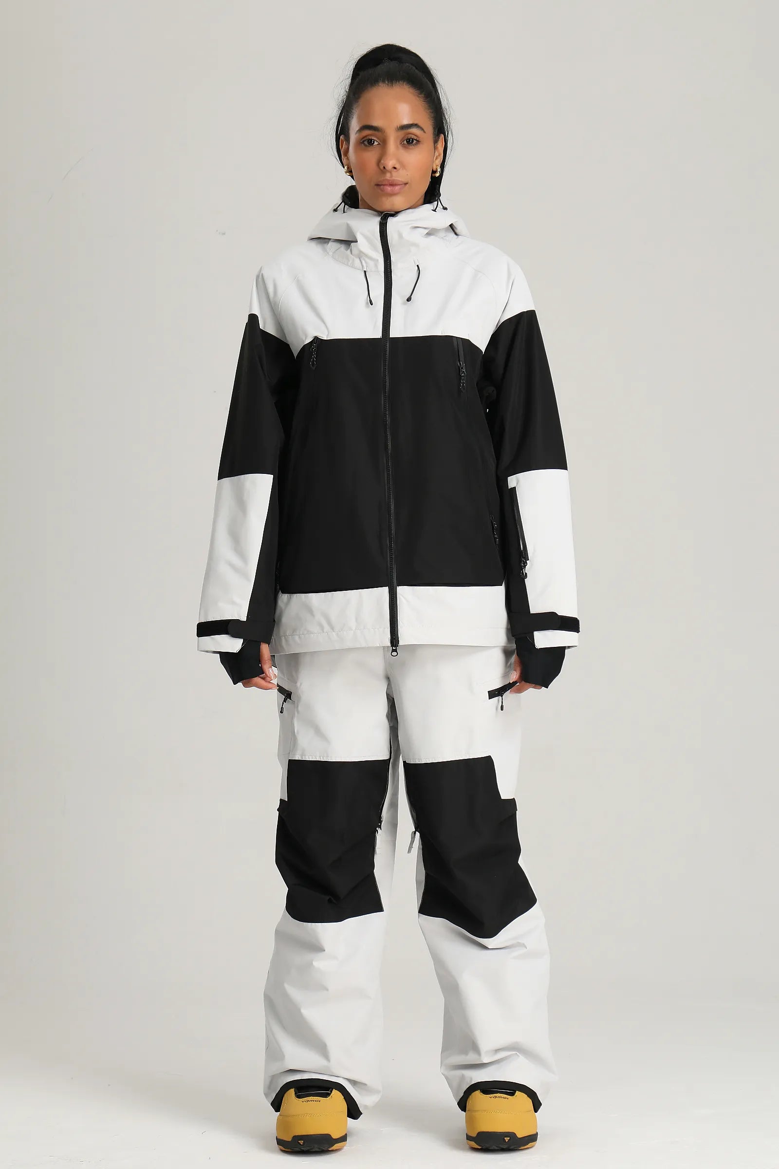 Women's Black & White Color Block Baggy Fit Insulated Snow Jacket
