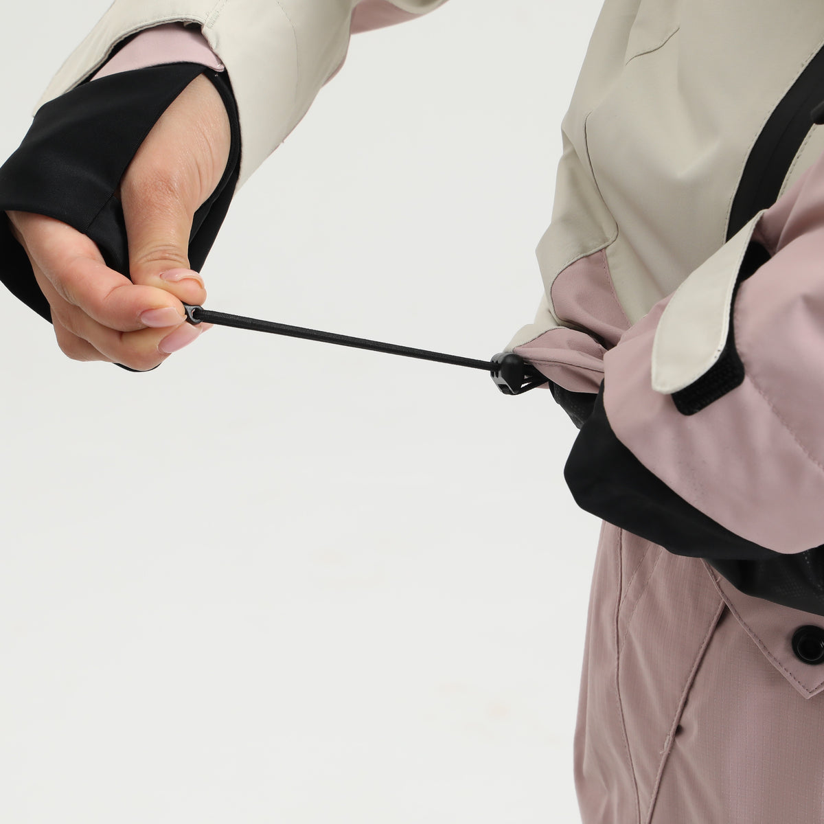Bajo con cordón ajustable