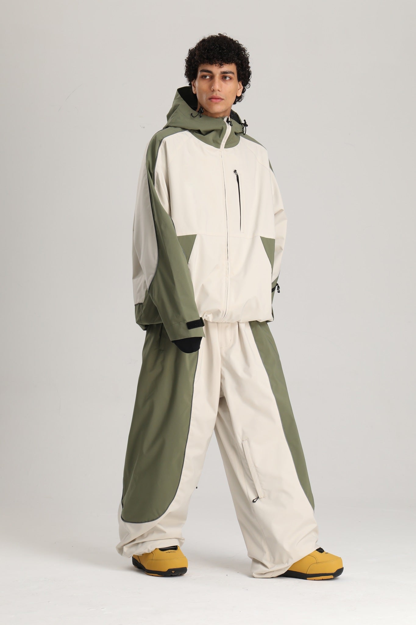 GS-UJK2659-001-3-96b08b9a.jpg