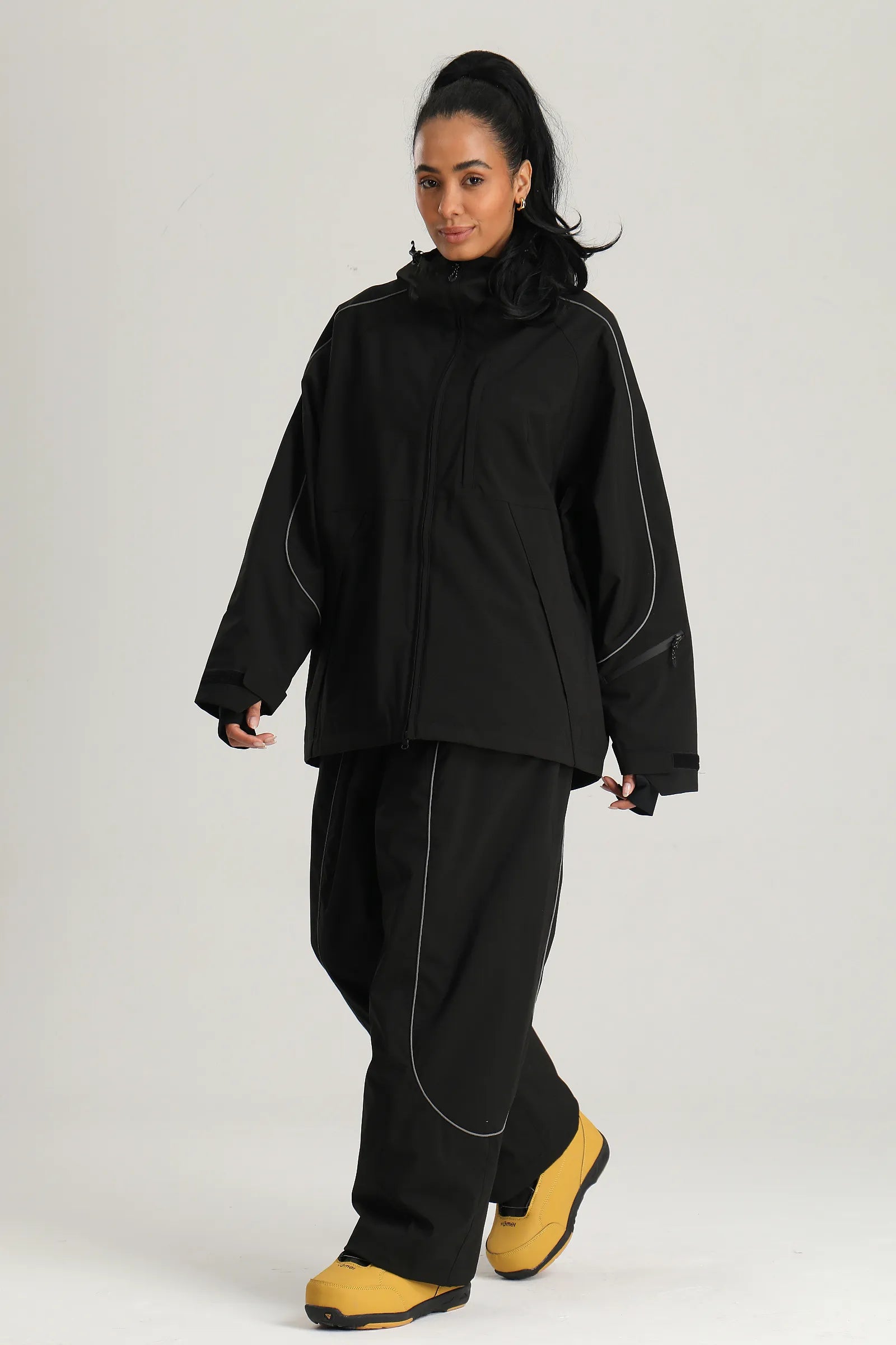 Women's Black Color Block Utility Multi-Pocket Insulated Snow Jacket