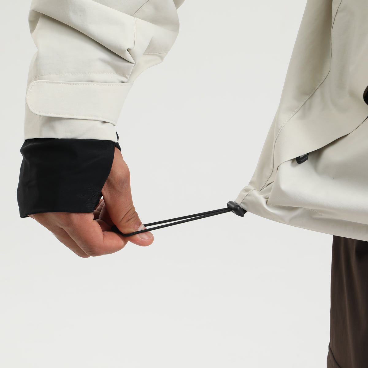 Adjustable Drawcord Hem