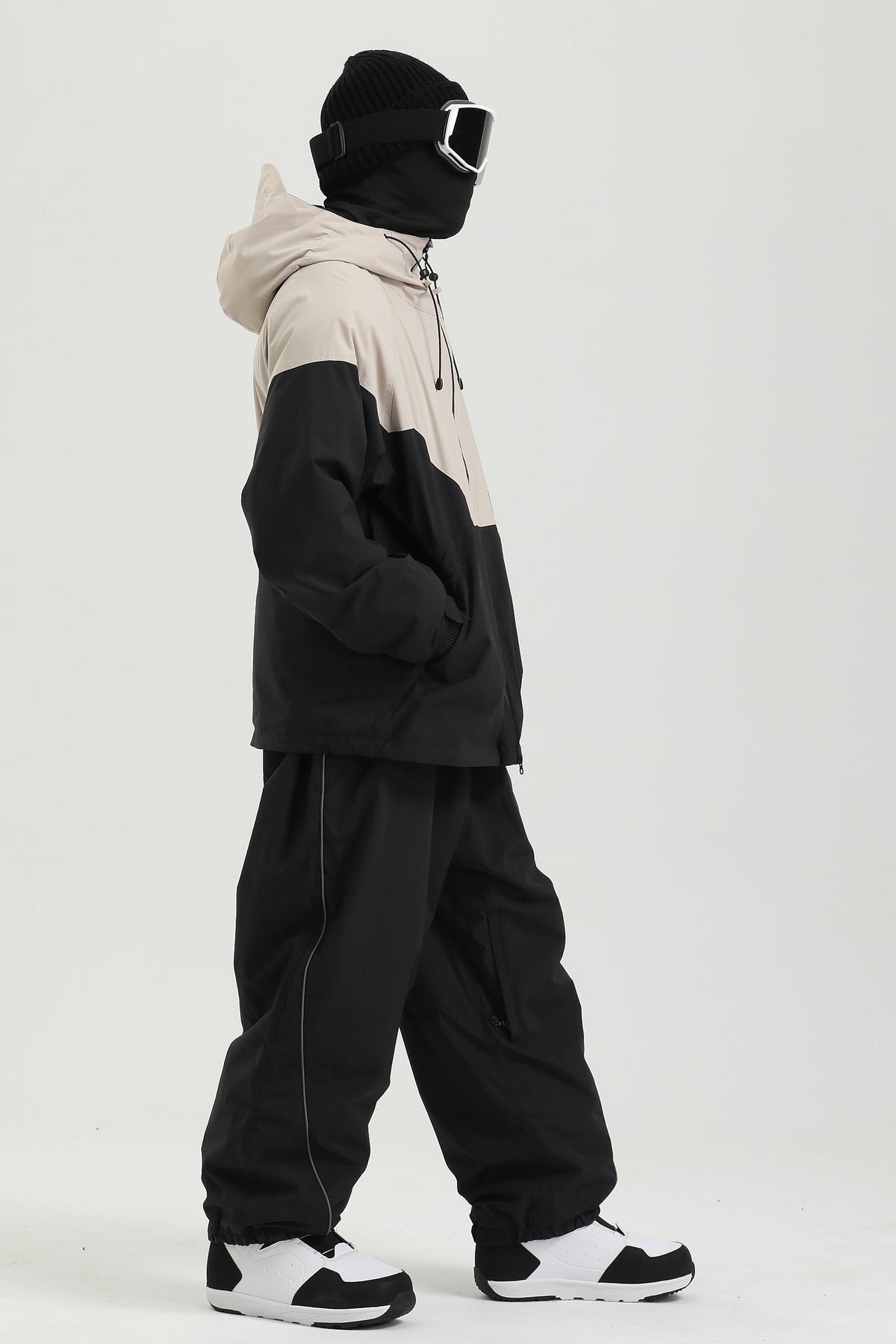 Oat Milk Black-GS-UJK2698-985-M (4).jpg