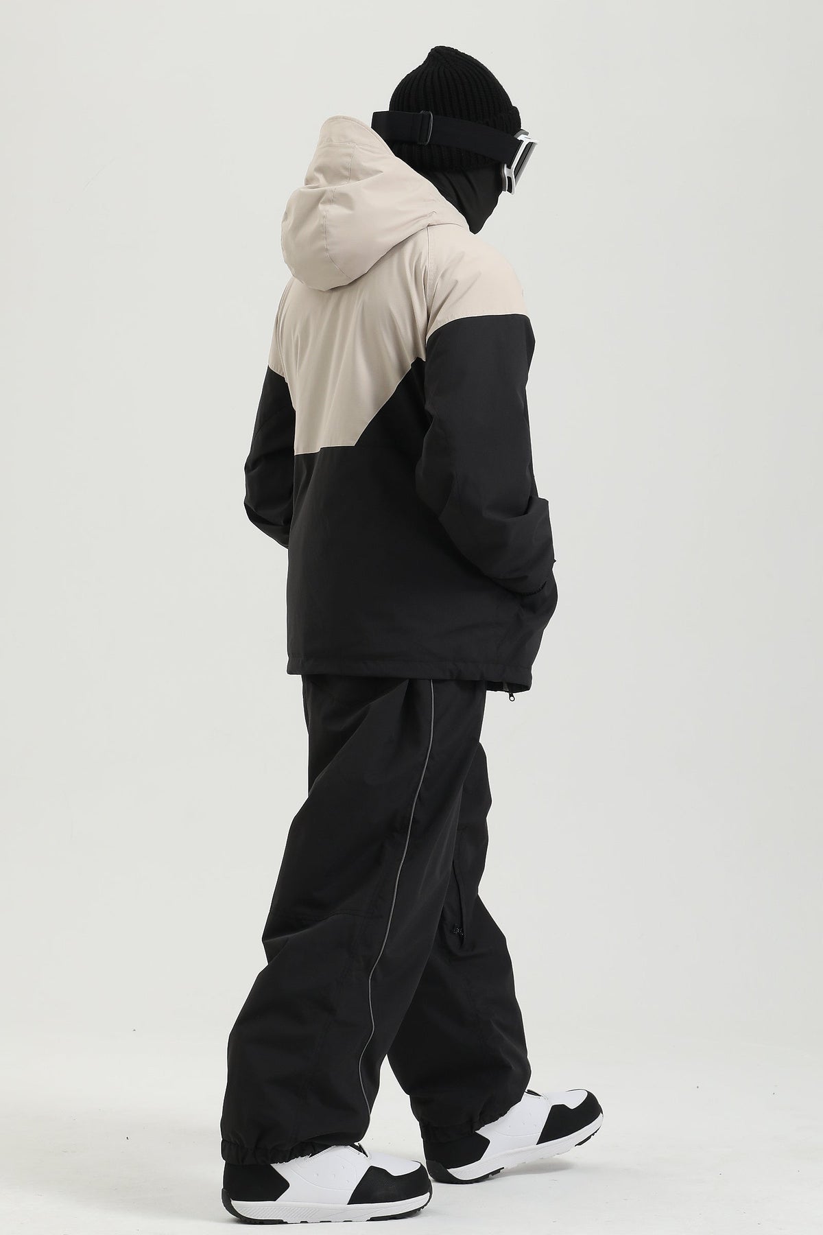 Oat Milk Black-GS-UJK2698-985-M (6).jpg