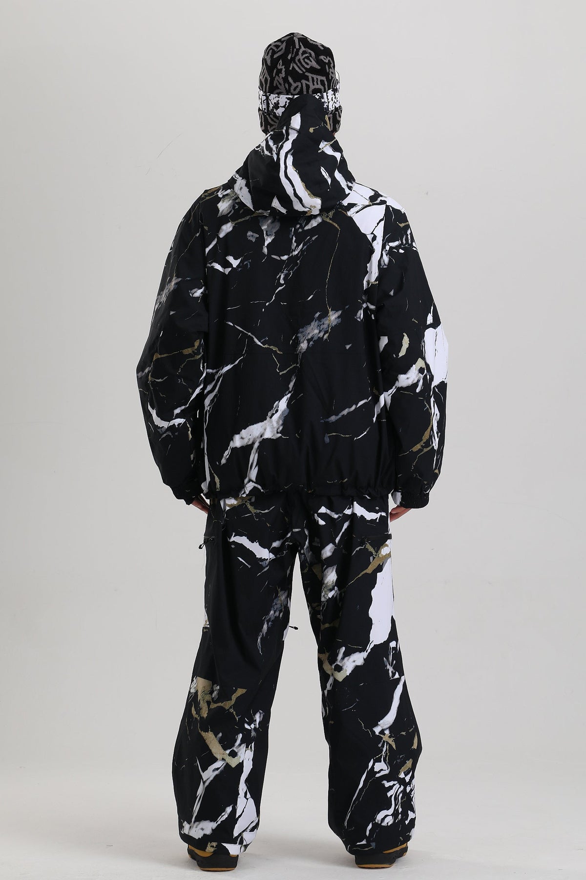 Black Marble-GS-UJK2699-992-M (4).jpg