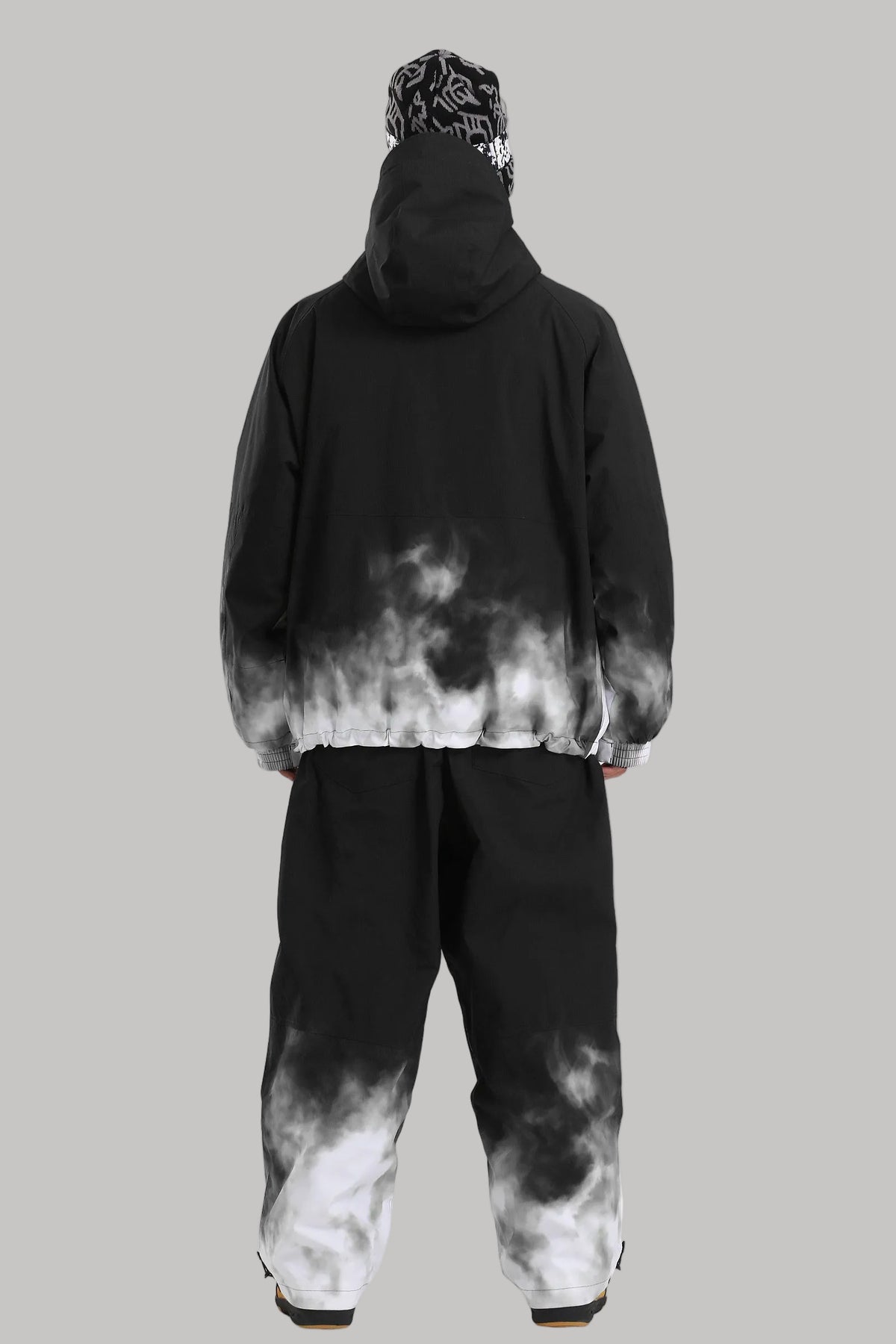 Black-GS-UJK2712-121-M-3.jpg