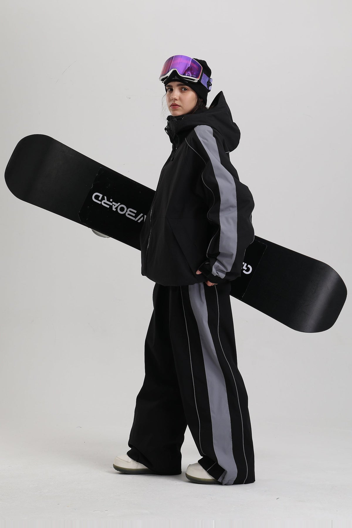 Black-GS-UJK2722-BLK-W-1.jpg