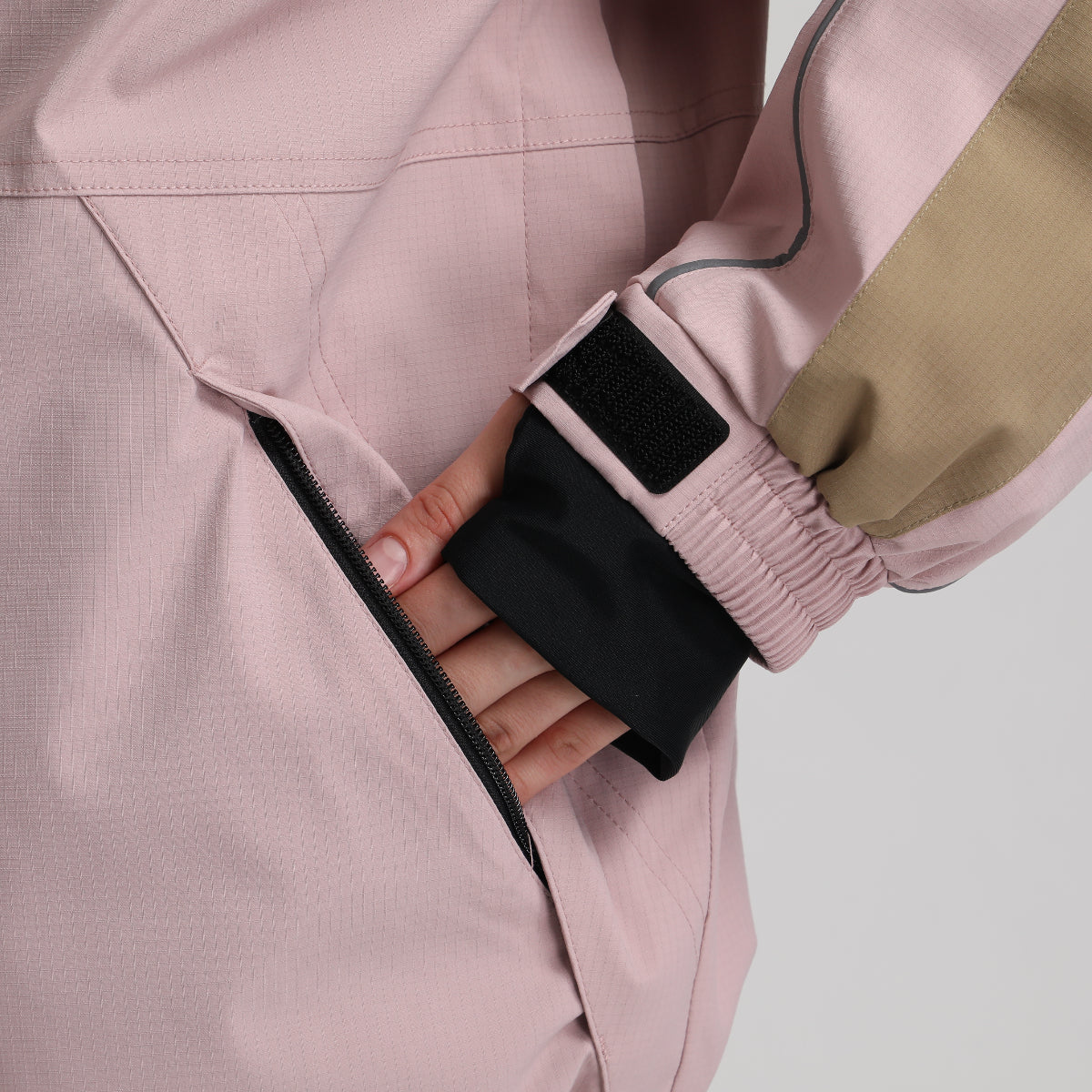 Hand Pockets
