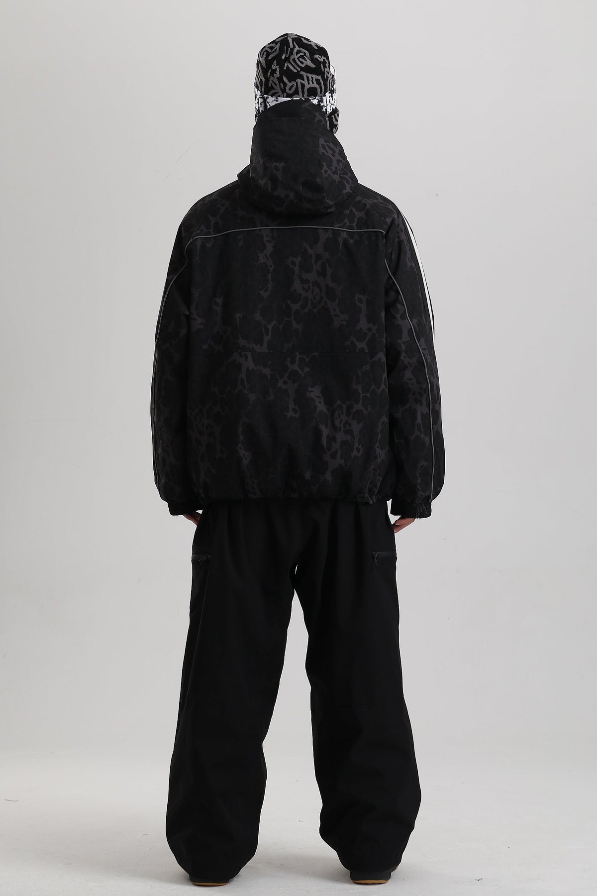 Black Leopard-GS-UJK2733-331-M (3).jpg