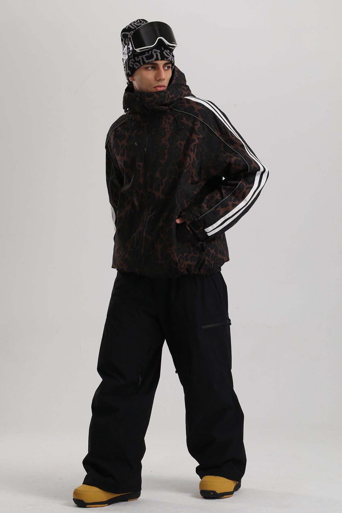 Brown Leopard-GS-UJK2733-332-M (1).jpg