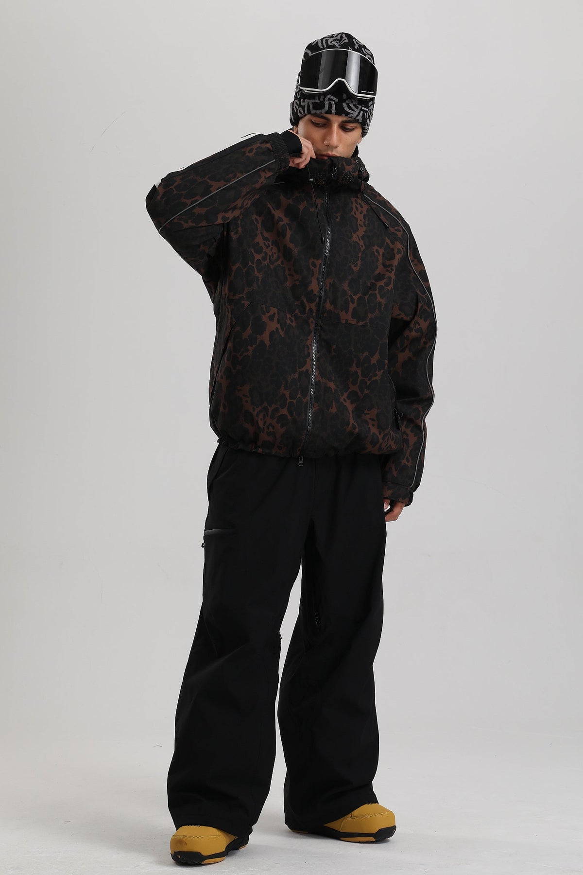 Brown Leopard-GS-UJK2733-332-M (2).jpg