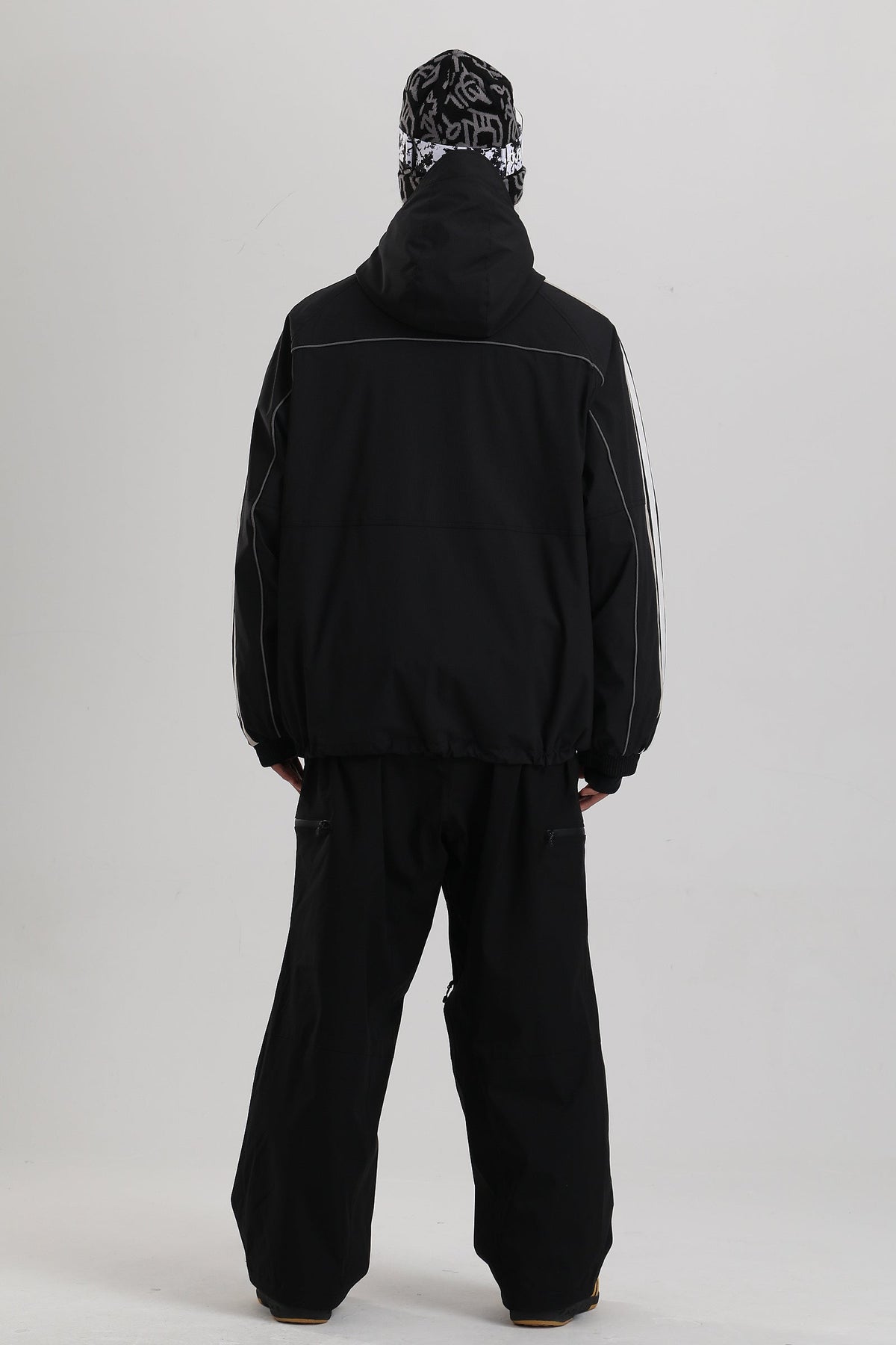 Black-GS-UJK2733-BLK-M (3).jpg