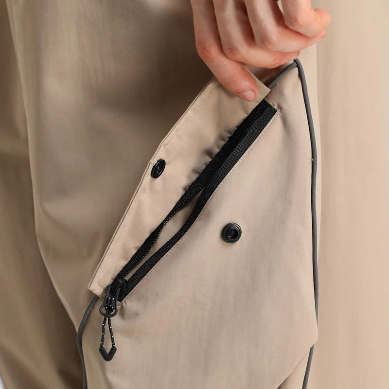 Cargo Pockets
