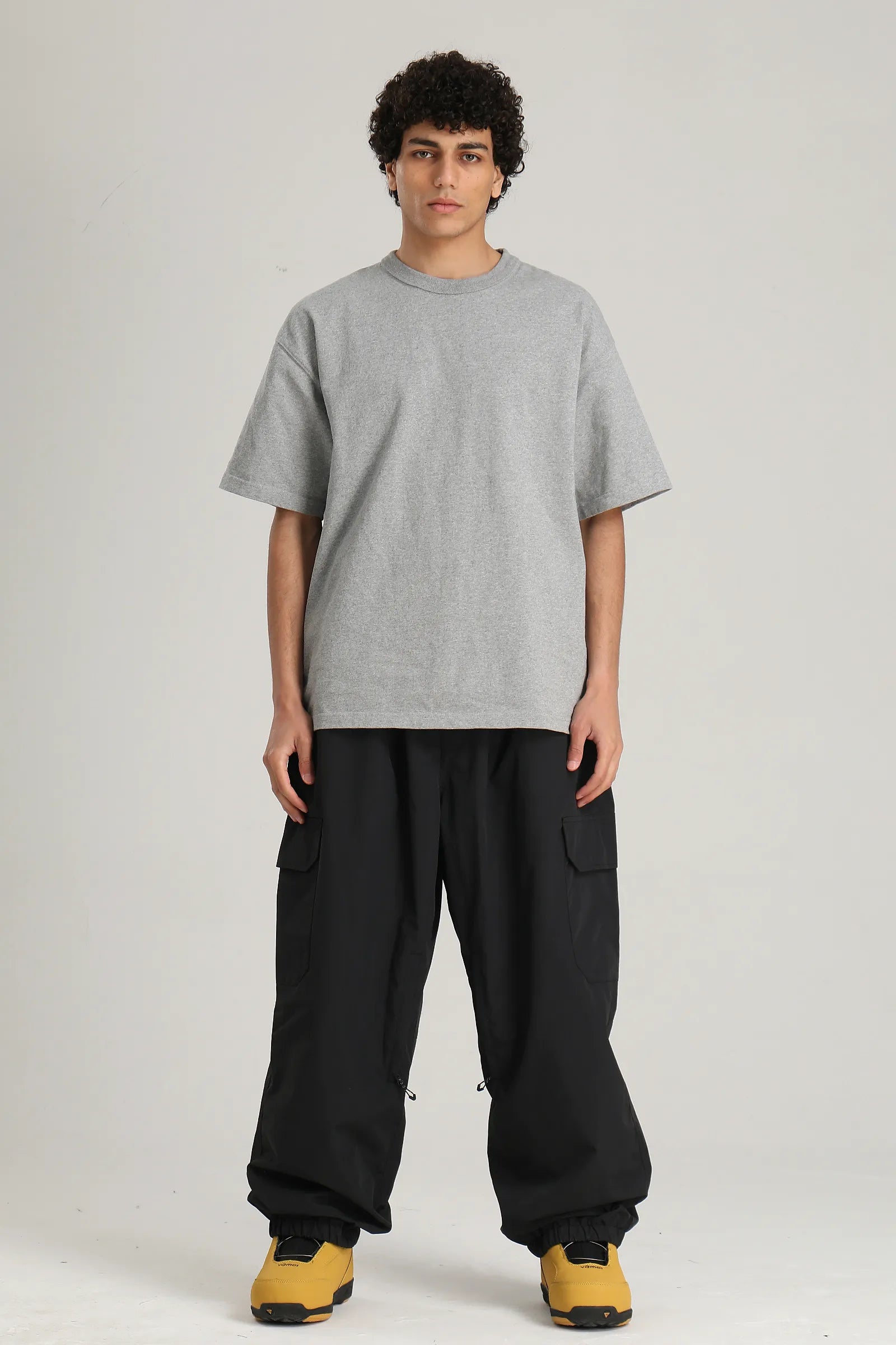 Men's Black Technical Utility Hidden Pockets Baggy Snow Pants