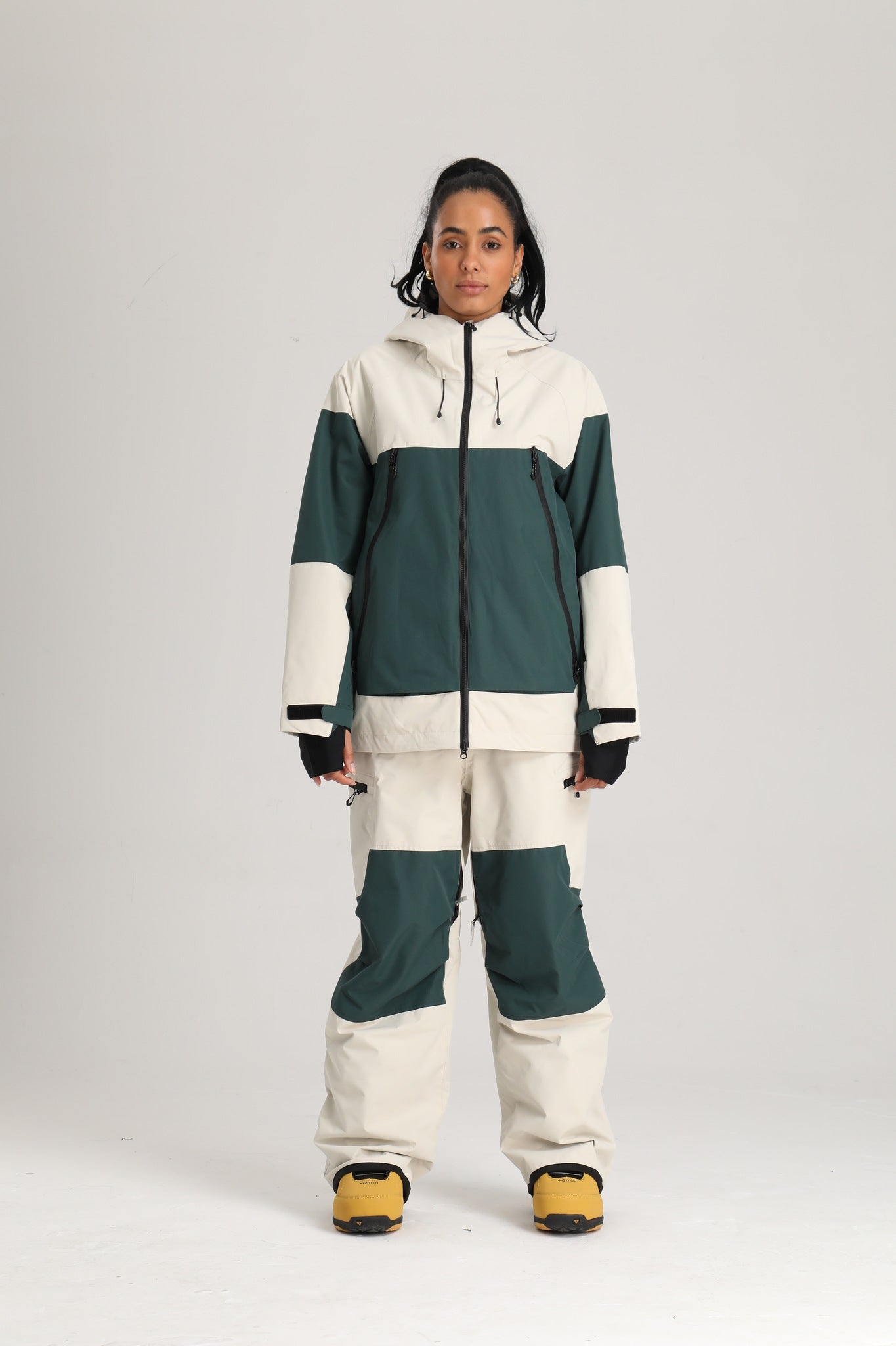 Women's Green & Off White Color Block Relaxed Fit Technical Snow Pants