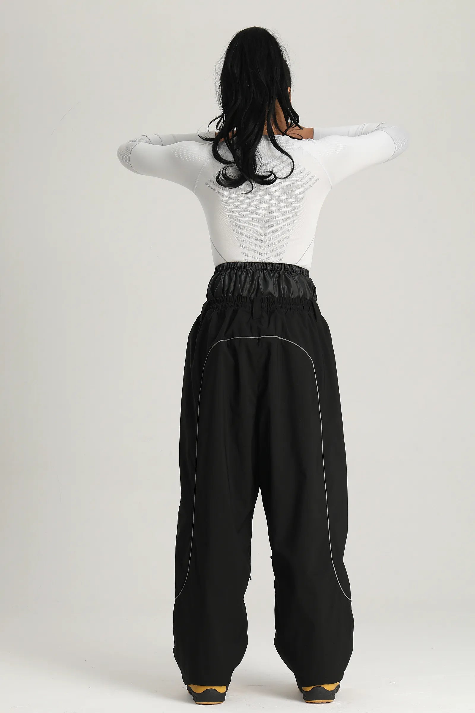 Women's Black Utility Reflective Baggy Snowboard Pants
