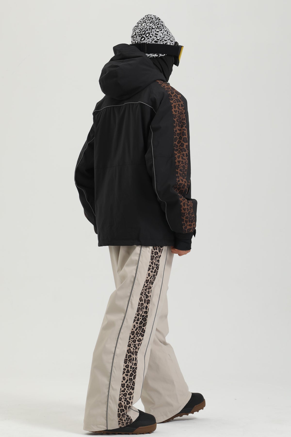 Oat Milk & Leopard-GS-UPT2719-192-M (17).jpg