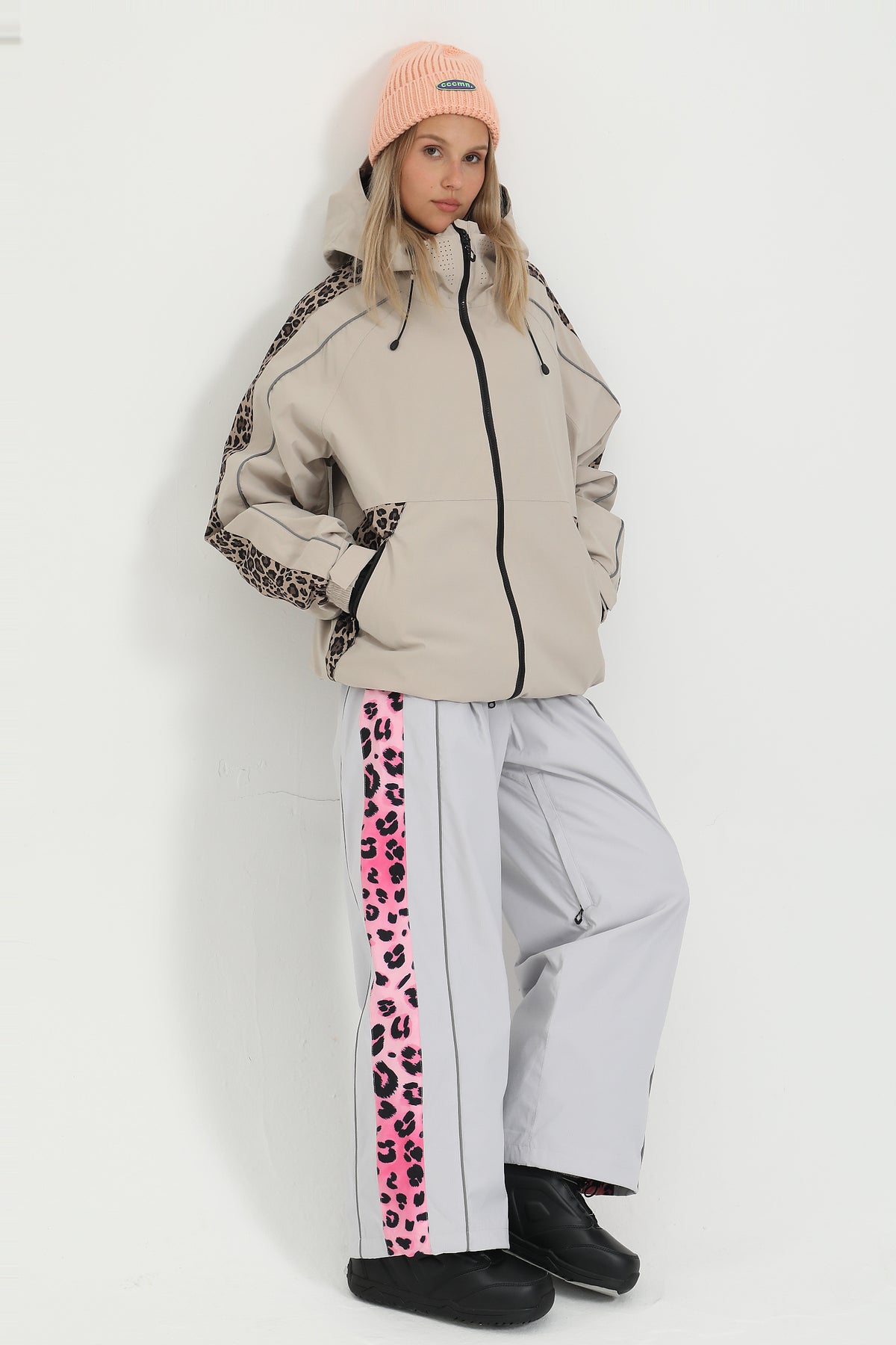Women's Light Gray Retro Street wear Reflective Baggy Snow Pants