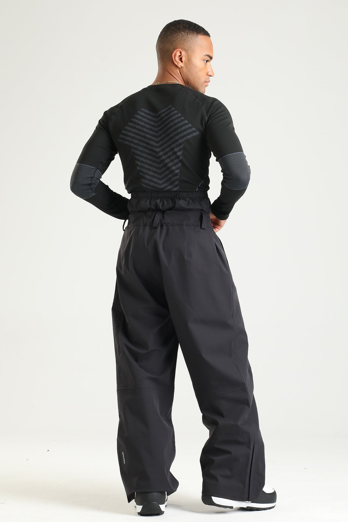 GS-UPT2732-BLK-M-3.JPG