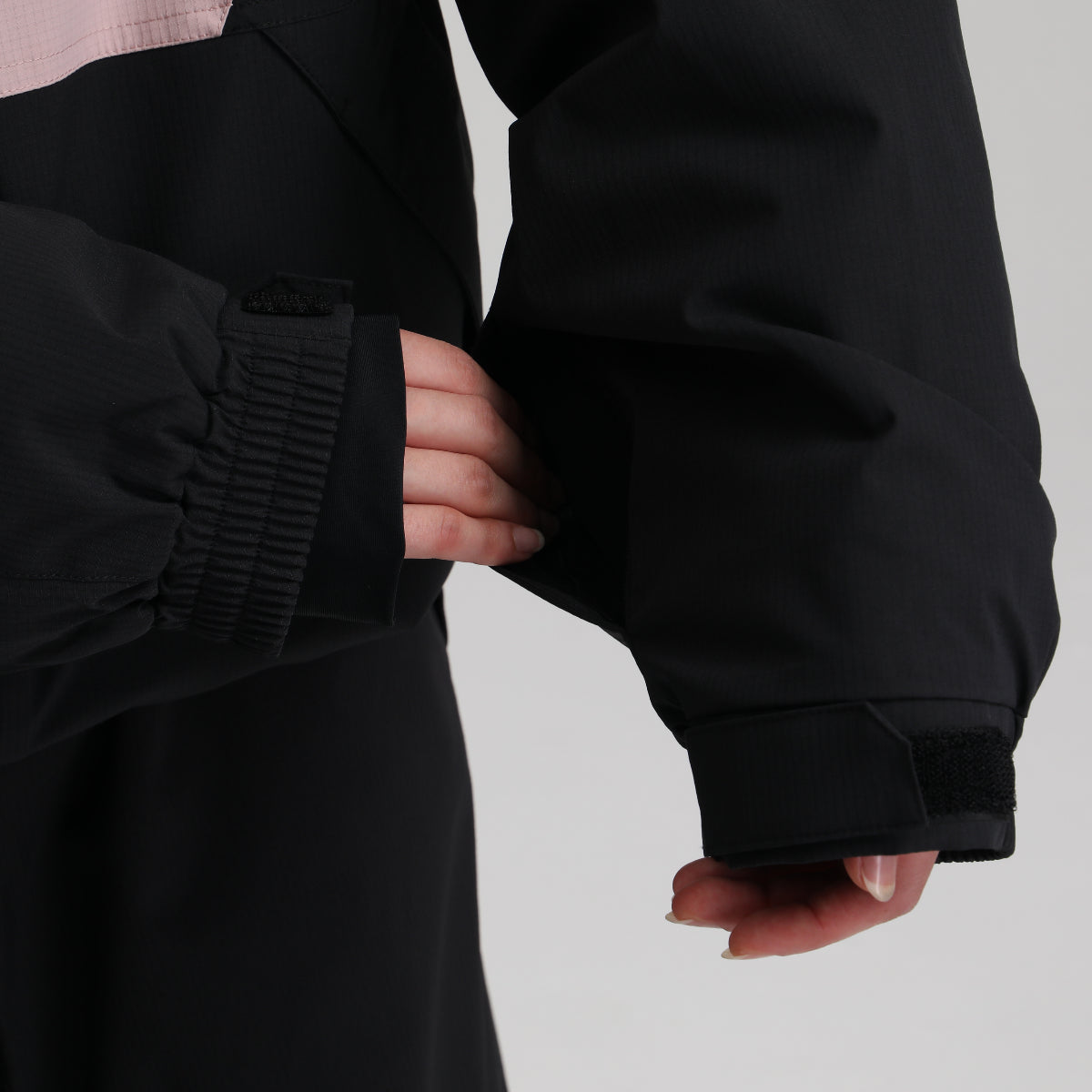 Lift Pass Pocket
