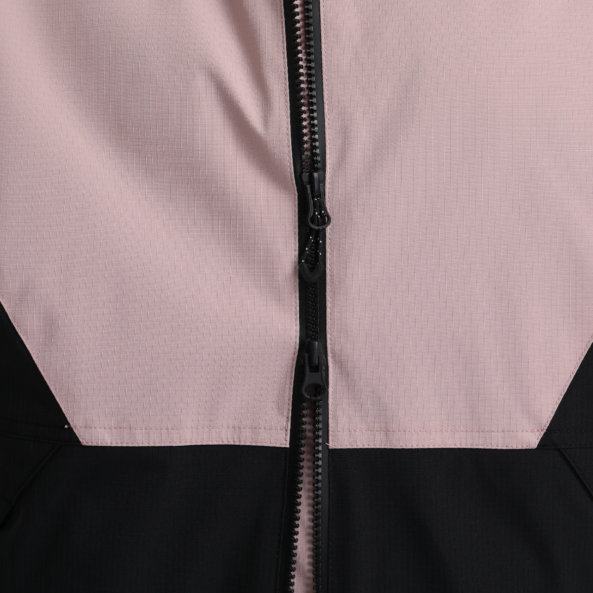 Two-Way Front Zipper
