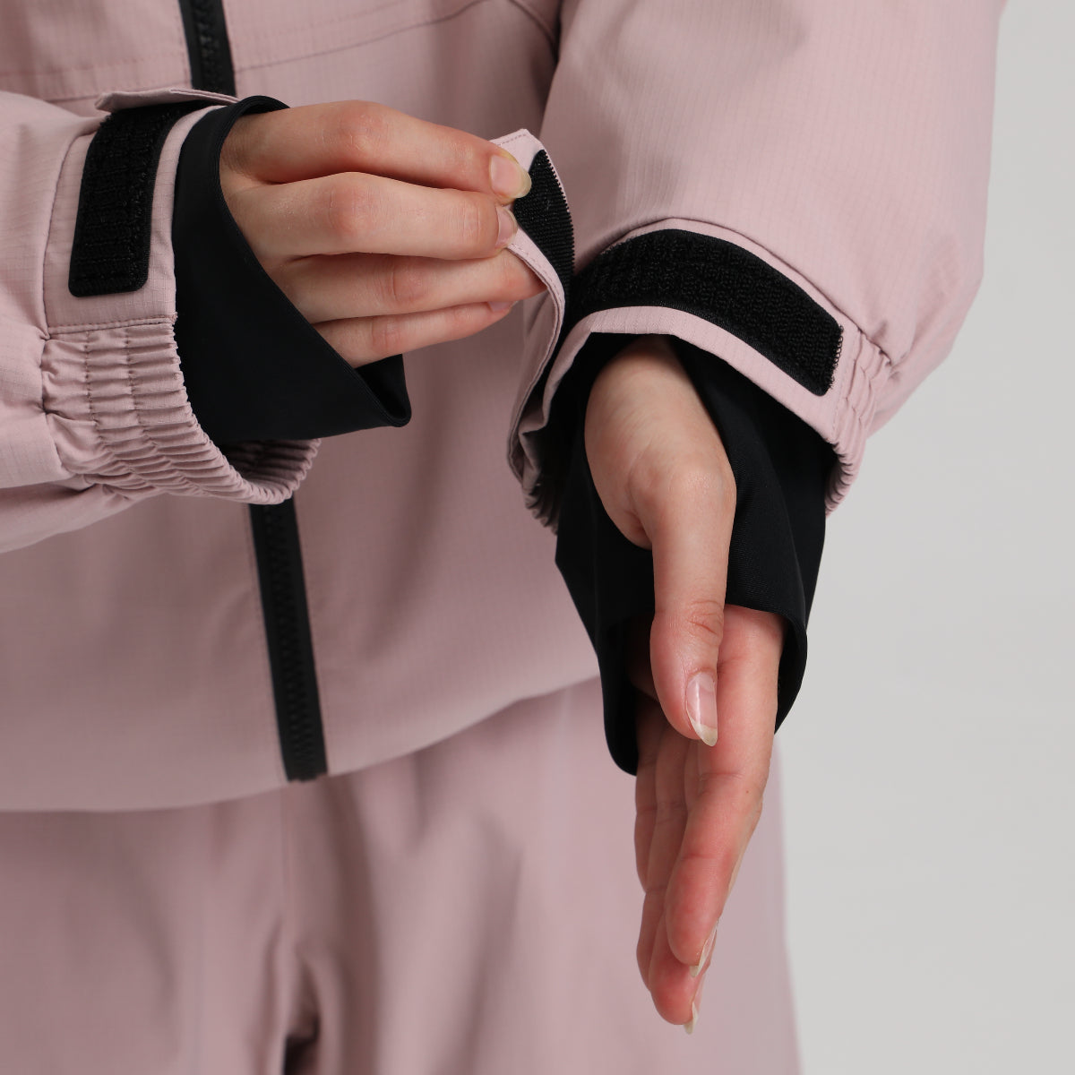 Adjustable Cuffs
