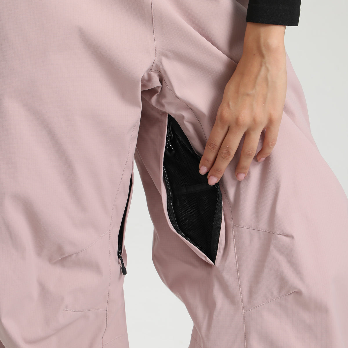 Inner Thigh Vents